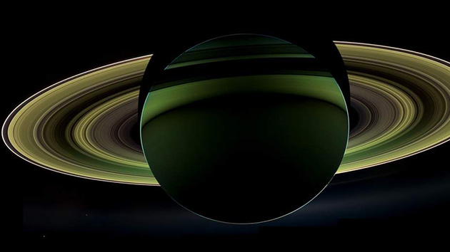 La Nasa capta una imagen única de los anillos de Saturno