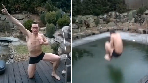 Video: Impresionante fiasco de un joven que salta a una piscina congelada
