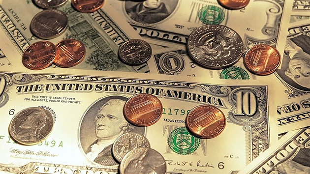 EE.UU. no se la juega a cara o cruz: La moneda del billón de dólares queda en papel mojado