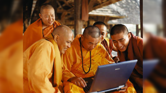 Un monje budista detenido en Camboya por difundir pornografía