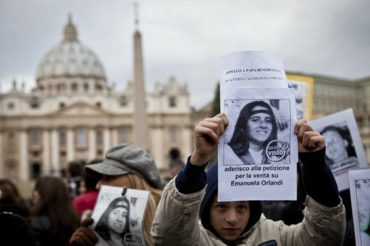 Los activistas exigen saber la verdad sobre la desaparición de Emanuela Orlandi.