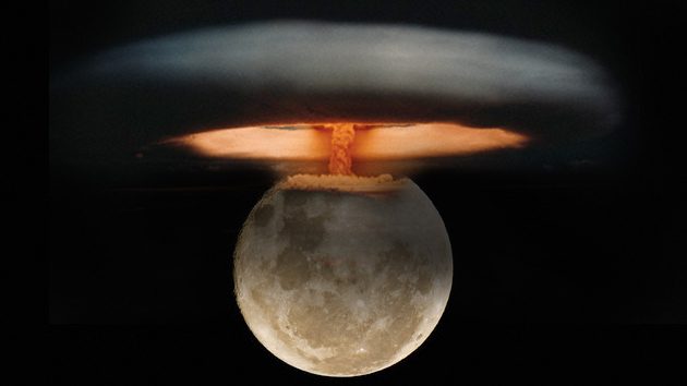 EE.UU. planeó lanzar una bomba atómica a la Luna para intimidar a la URSS